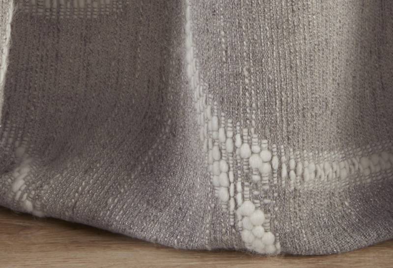 Nouveauté : Voilage haut de gamme finition Wave, sur-mesure pour des espaces de travail à Avignon