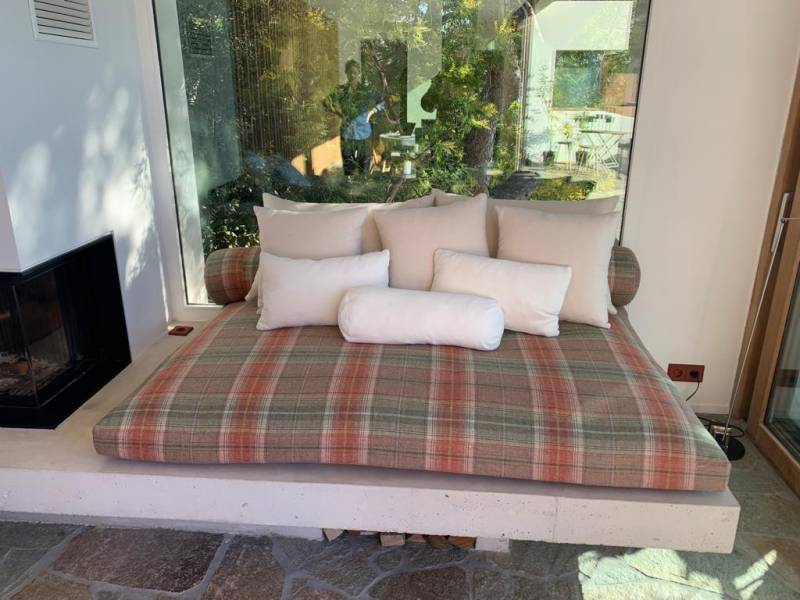 Cousins d'assise pour chambre parentale près d'Ensuès la Redonne