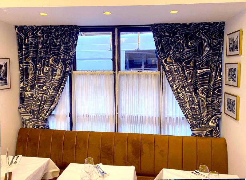 Des rideaux de caractère pour un restaurant à Aix-en-Provence