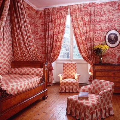 Notre zone d'activité pour ce service Boutique spécialisée en vente de tissus d'ameublement haut de gamme et techniques. Conseils personnalisés.